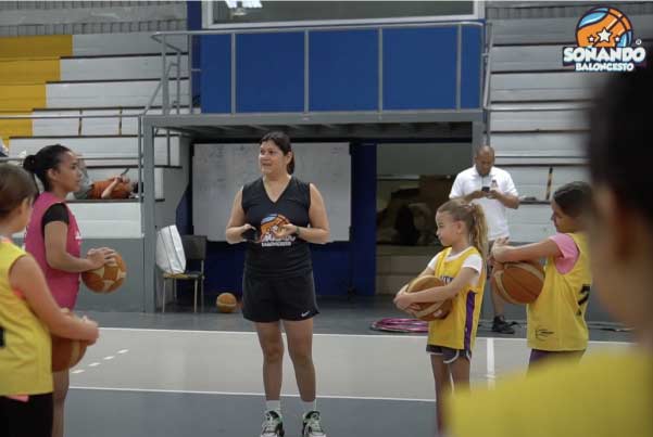 CLÍNICA SOÑANDO BALONCESTO